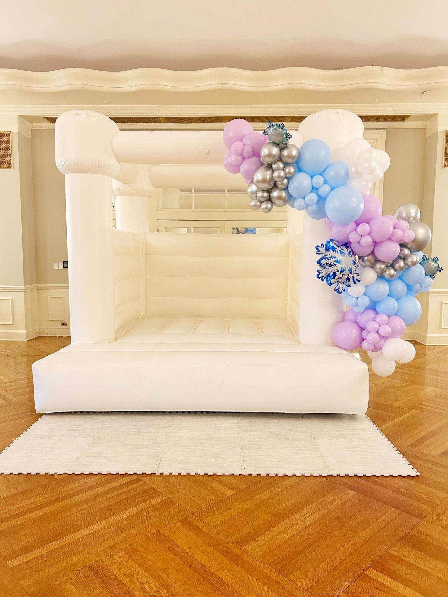 Balloon Garland for Bouncer