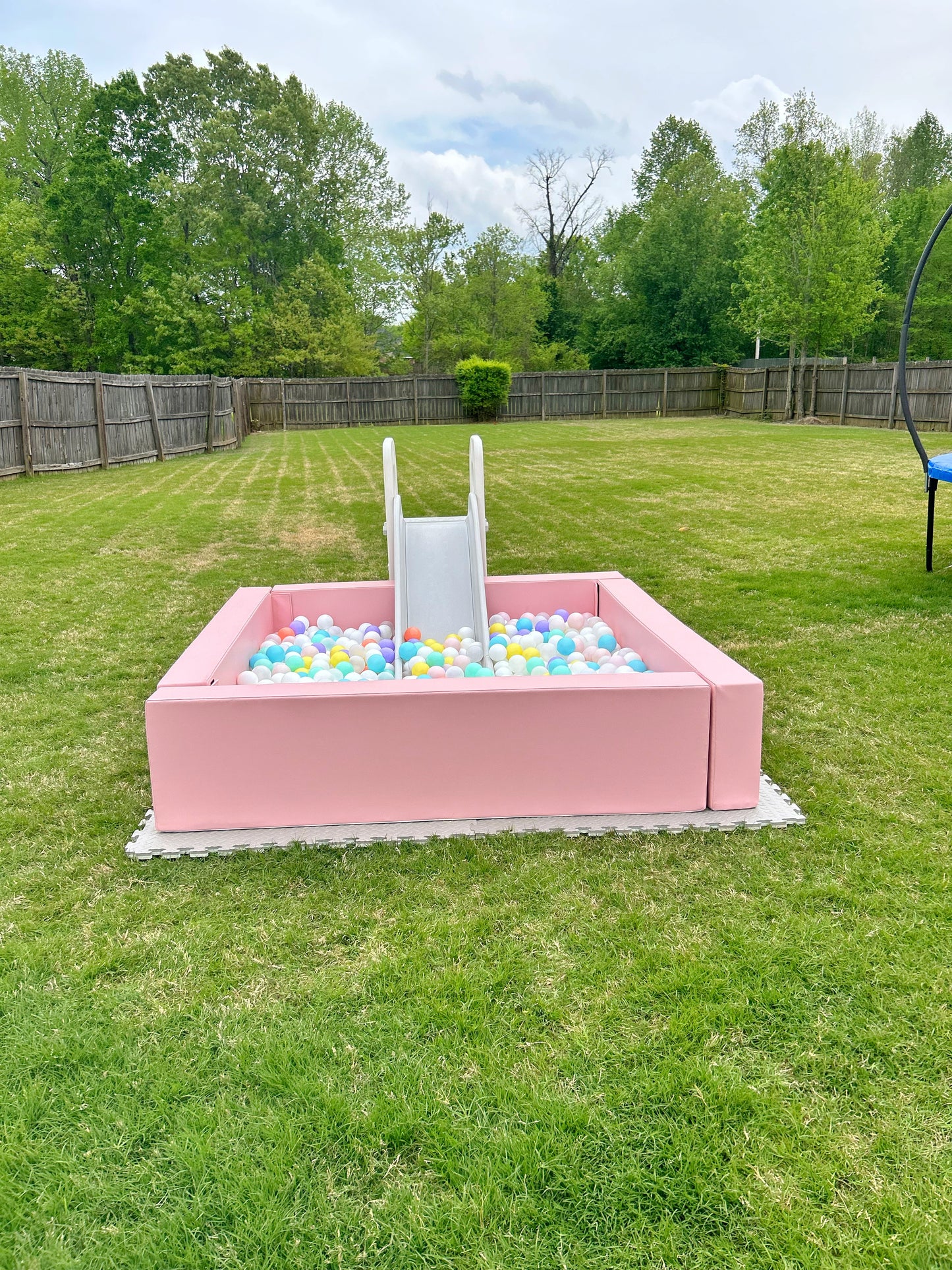 6ft Pink Ball Pit